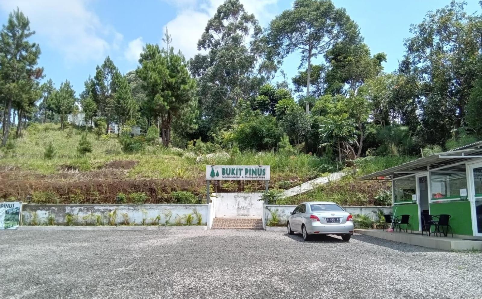 Hotel Bukit Pinus Tegalharendong Luaran gambar