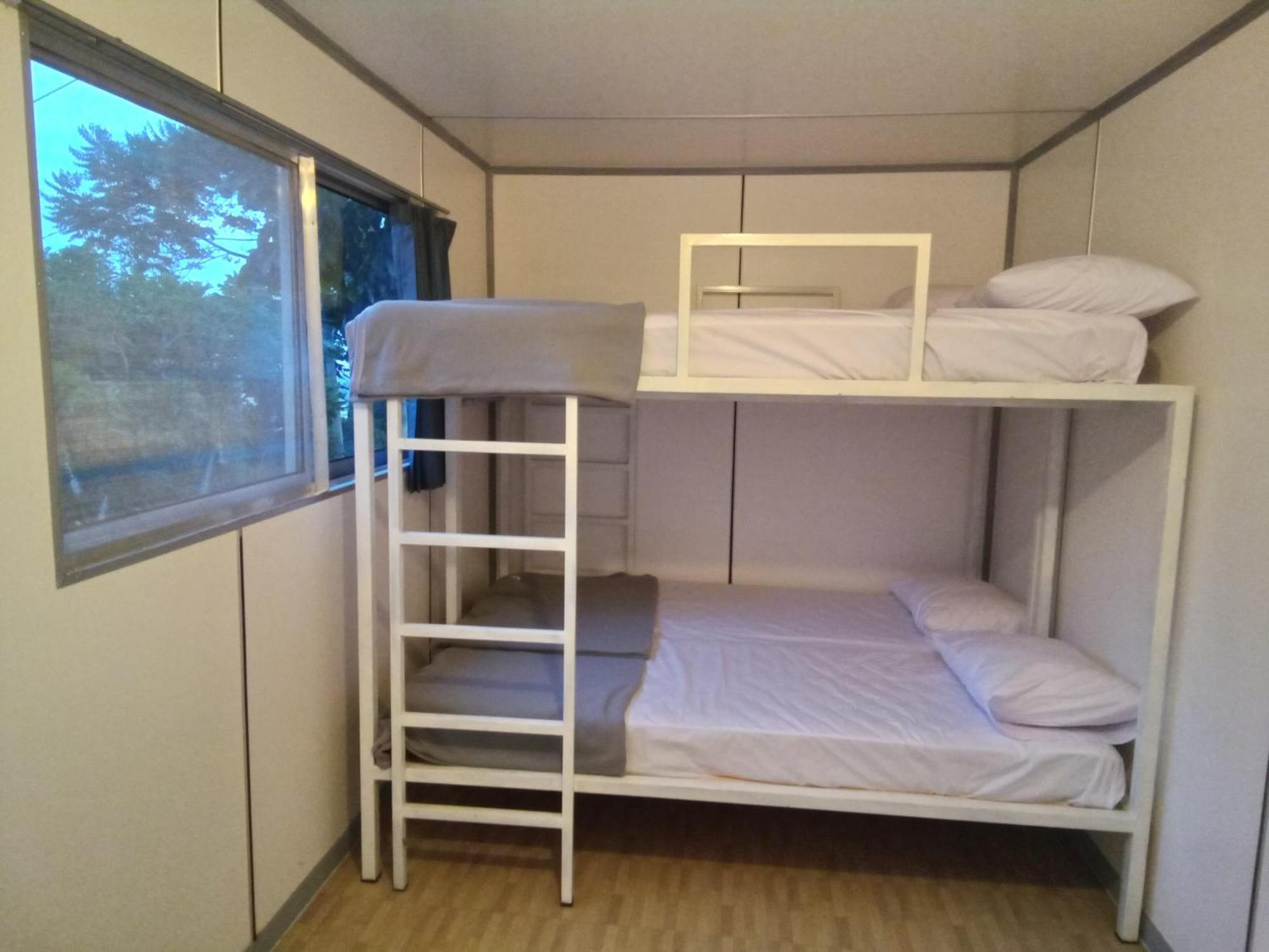 Hotel Bukit Pinus Tegalharendong Luaran gambar